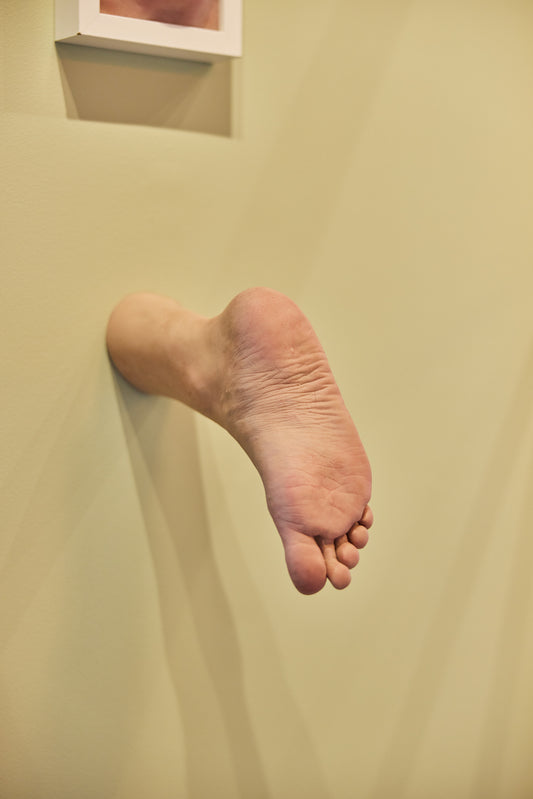 Azim F. Becker, Foot in the Wall (2025)