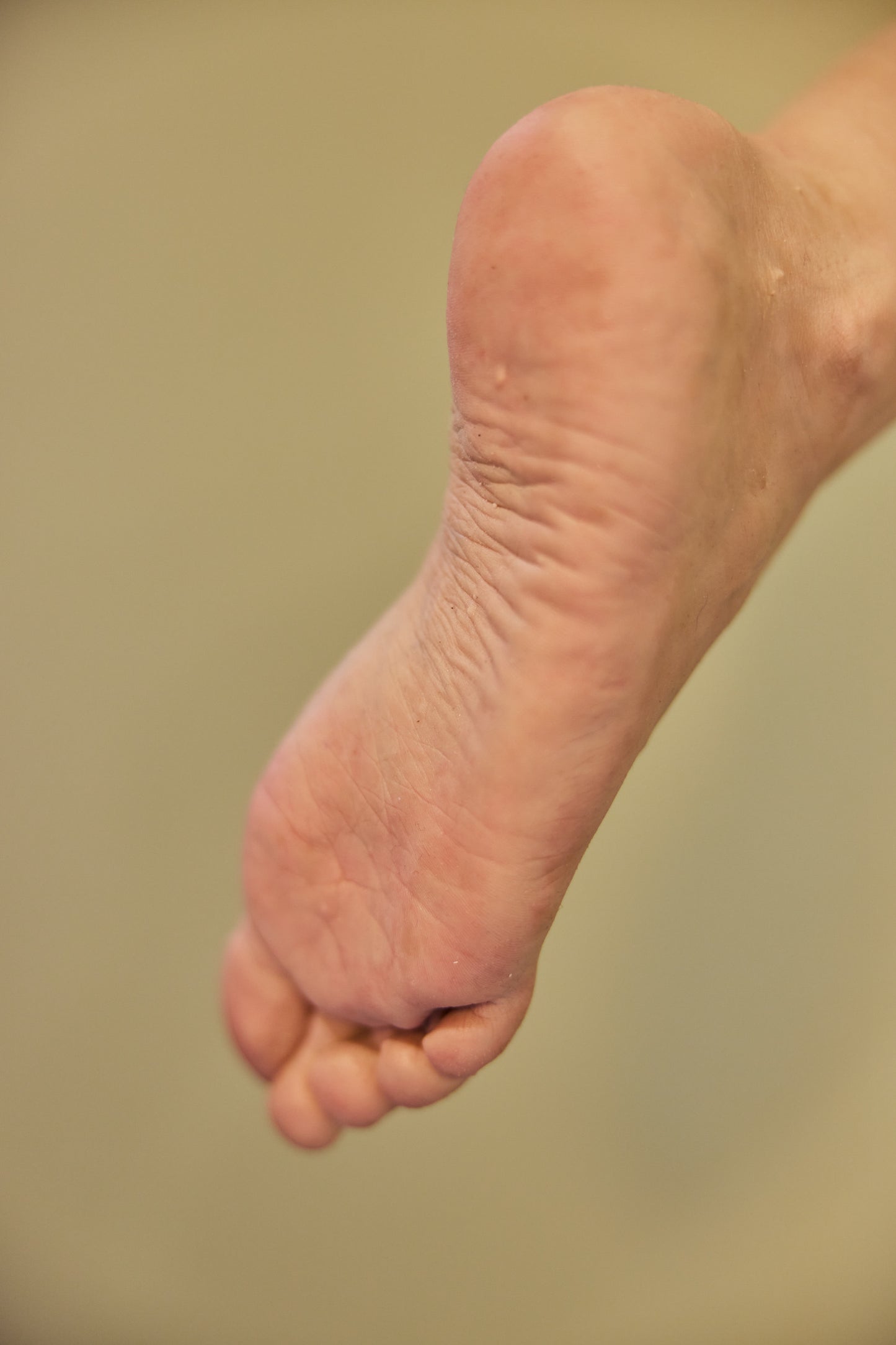 Azim F. Becker, Foot in the Wall (2025)